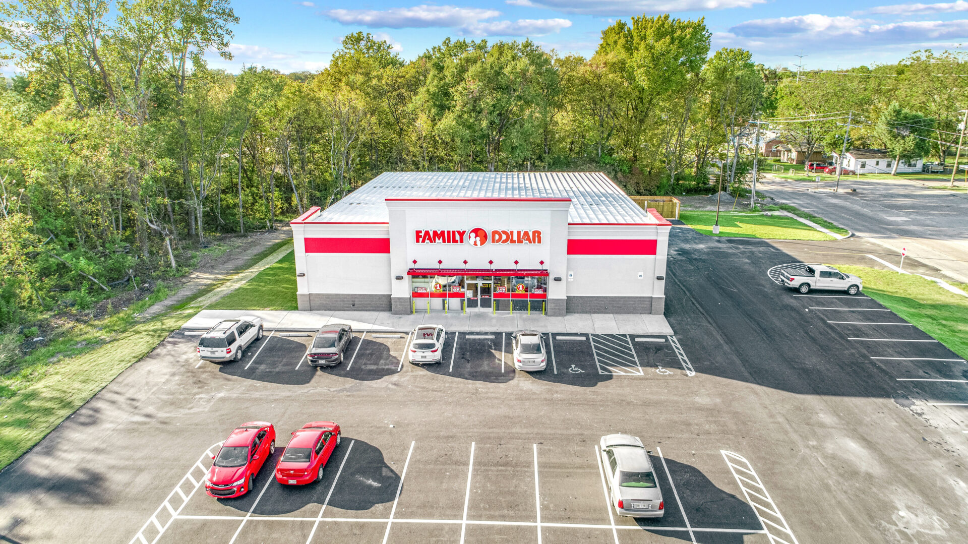 215 W Savannah St, Calhoun Falls, SC 29628