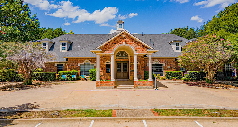 17275 Addison Rd, Addison, TX 75001