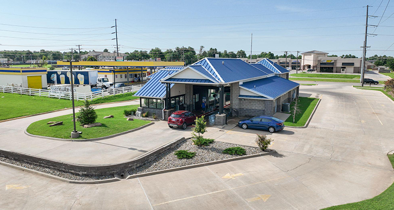 8005 NW 39Th Expy, Bethany, OK 73008