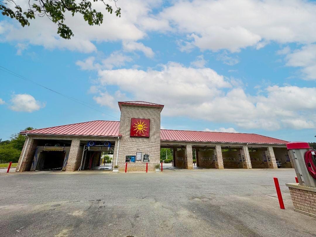 750 Veterans Pkwy W, Clayton, NC 27520