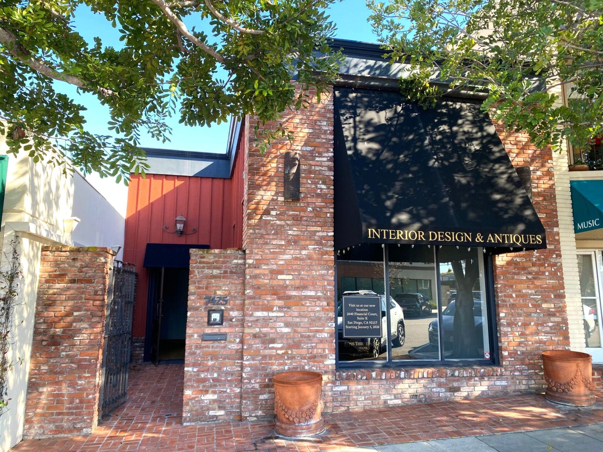 7425 Girard Ave, La Jolla, CA 92037