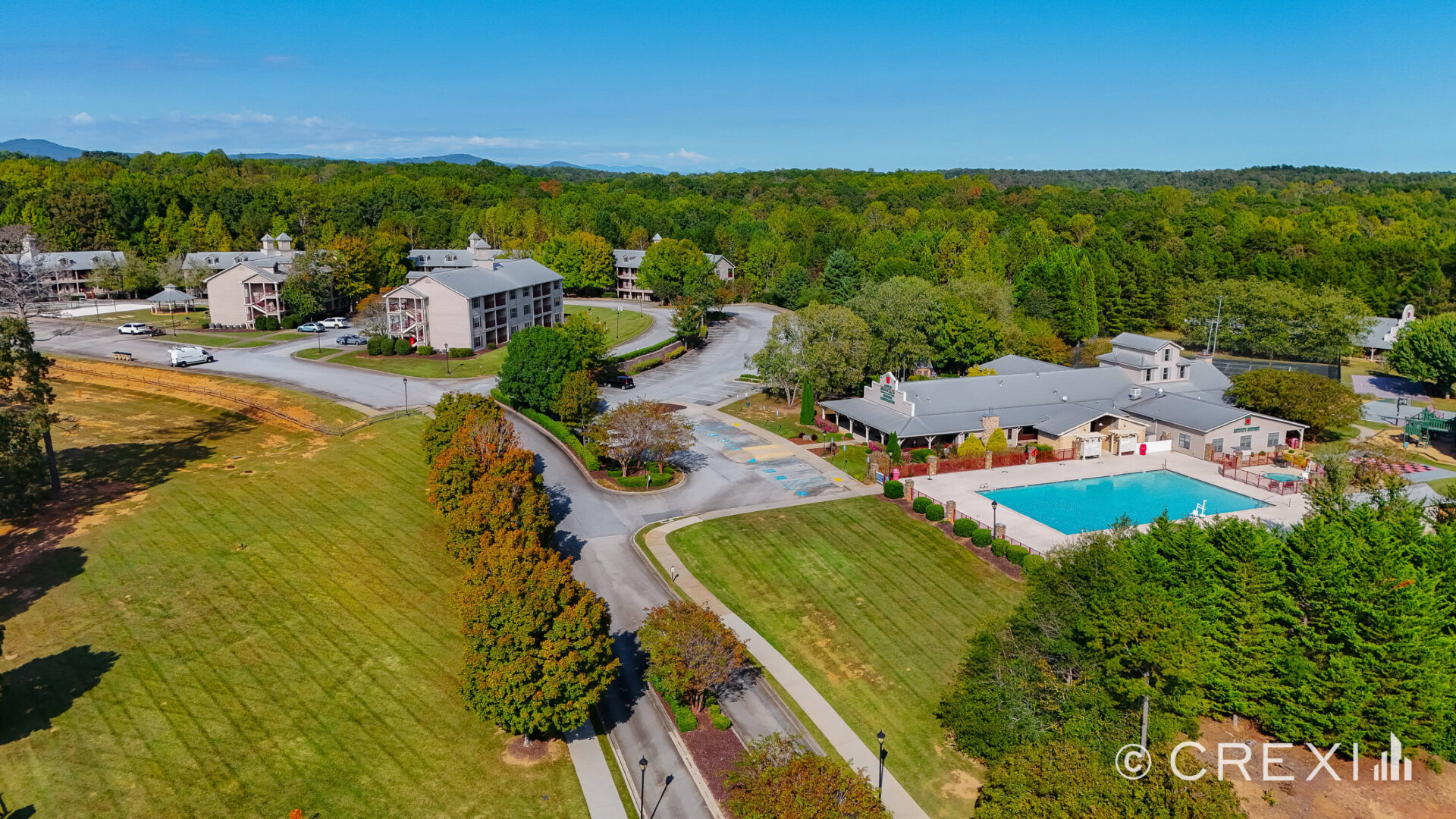Former Apple Mountain Resort (For Auction), photo 2