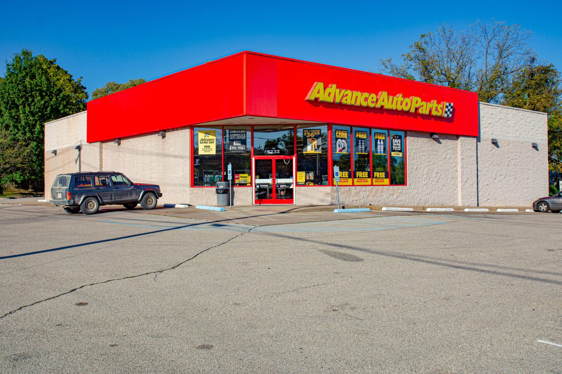 100 Hughes Blvd, Mount Orab, OH 45454