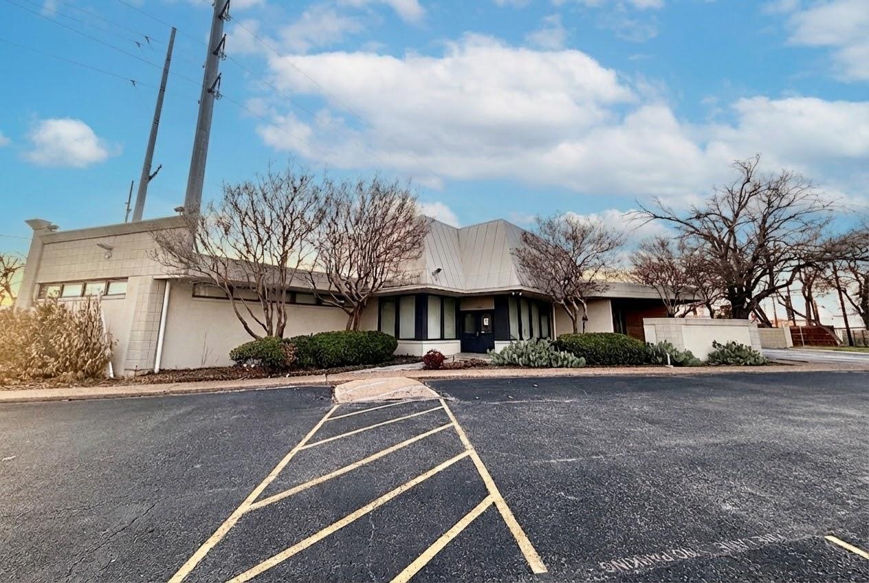 410 N Shiloh Rd, Garland, TX 75042