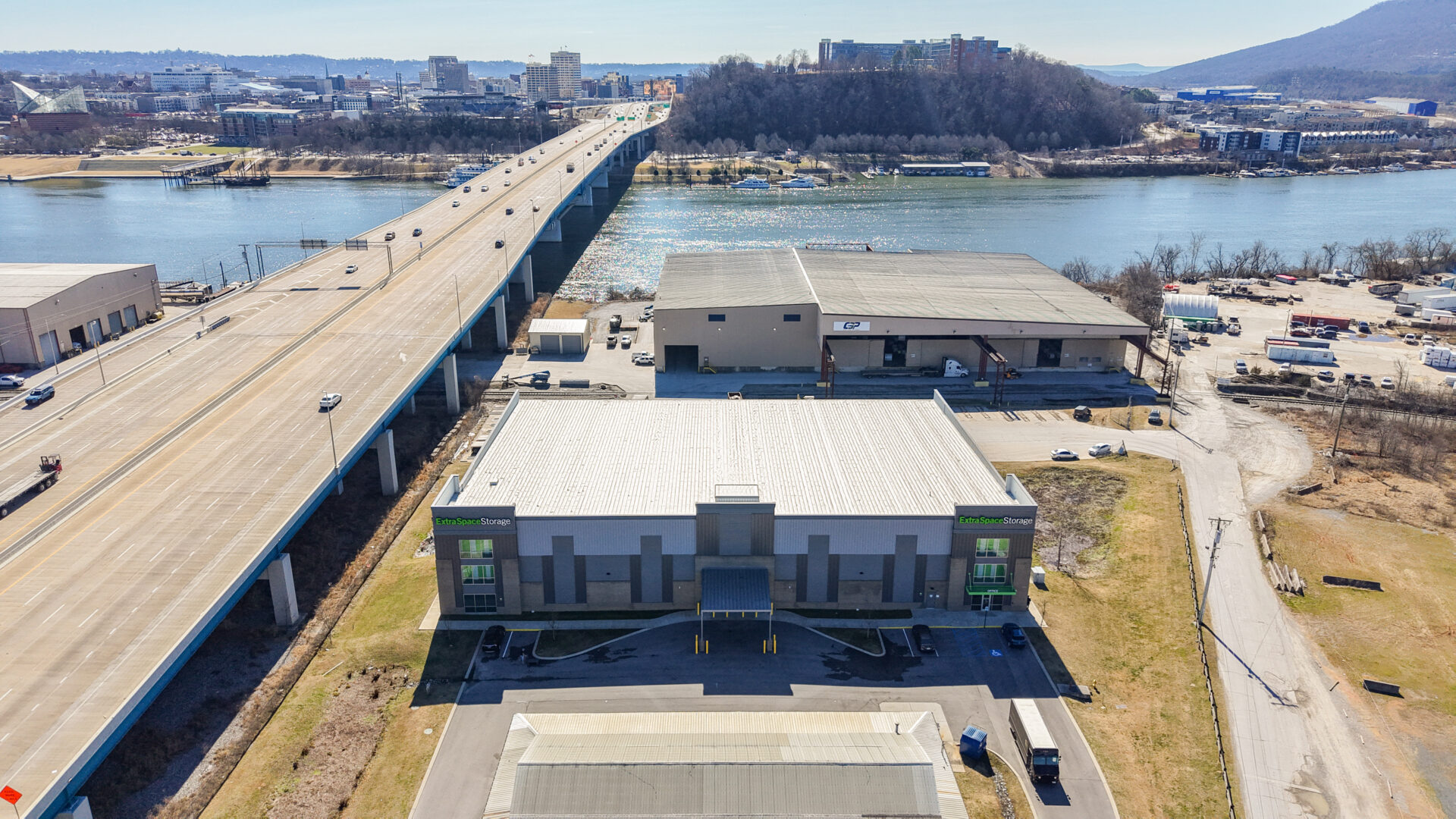 606 Manufacturers Rd, Chattanooga, TN 37405