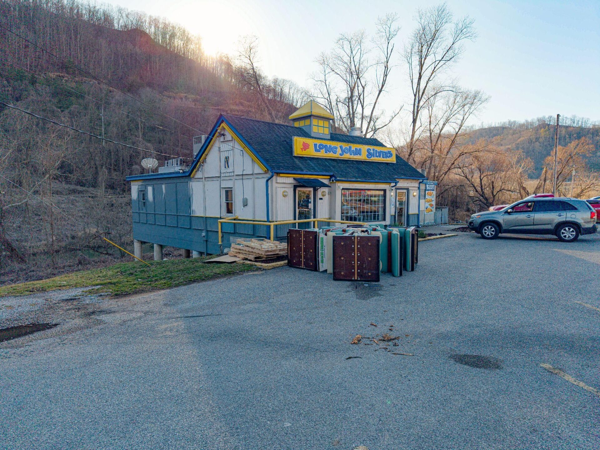 101 E Main St, Hazard, KY 41701