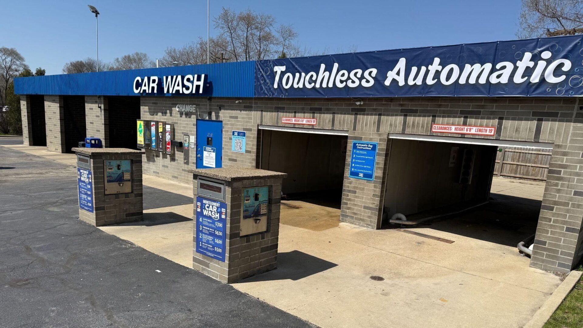 602 Montgomery Rd, Montgomery, IL 60538