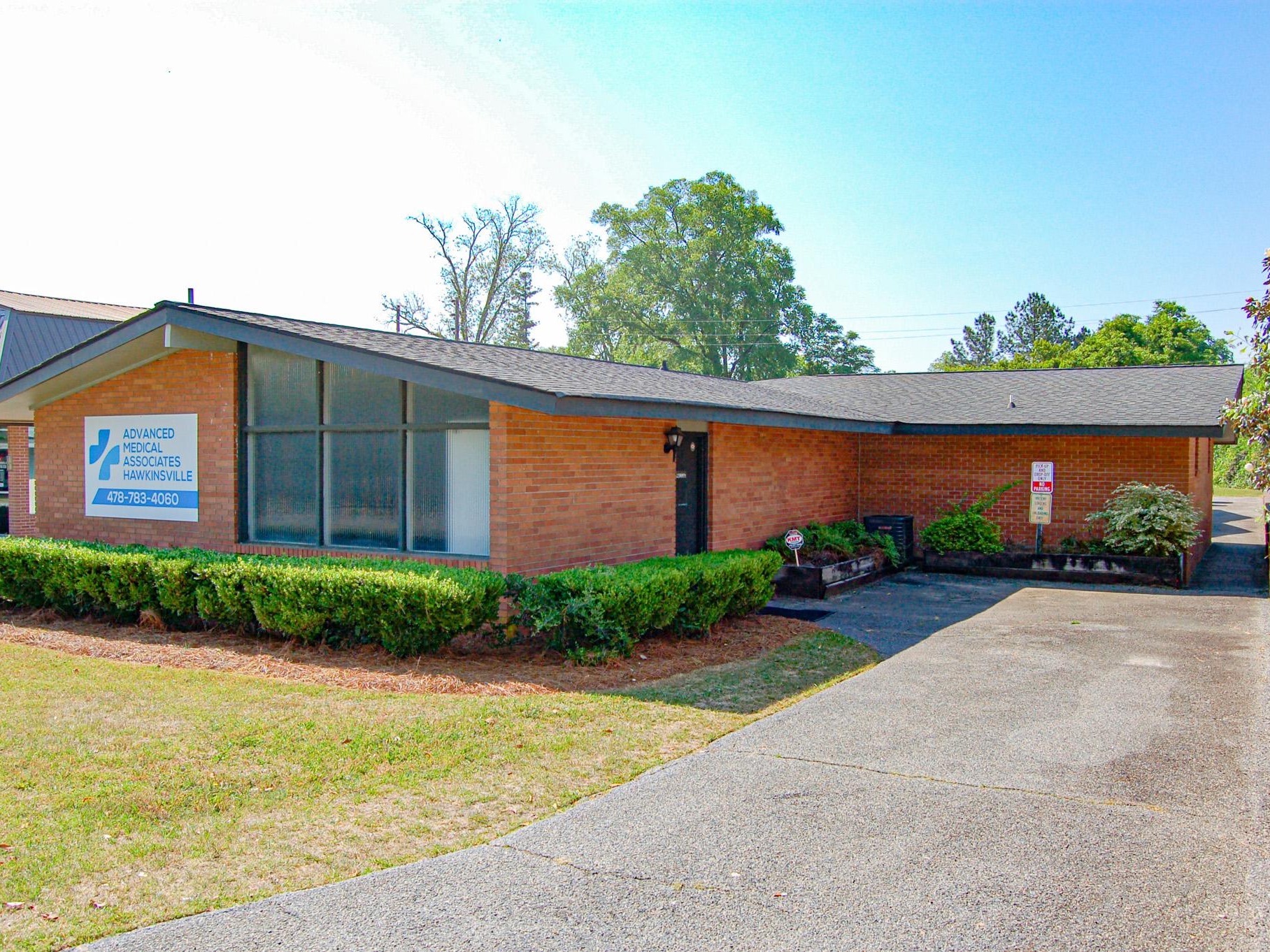 155 Commerce St, Hawkinsville, GA 31036