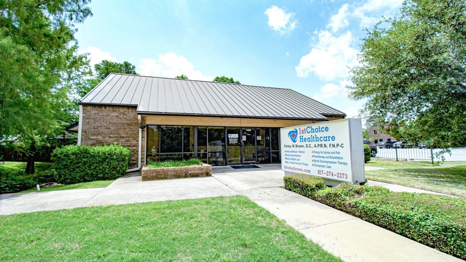1406 W Randol Mill Rd, Arlington, TX 76012