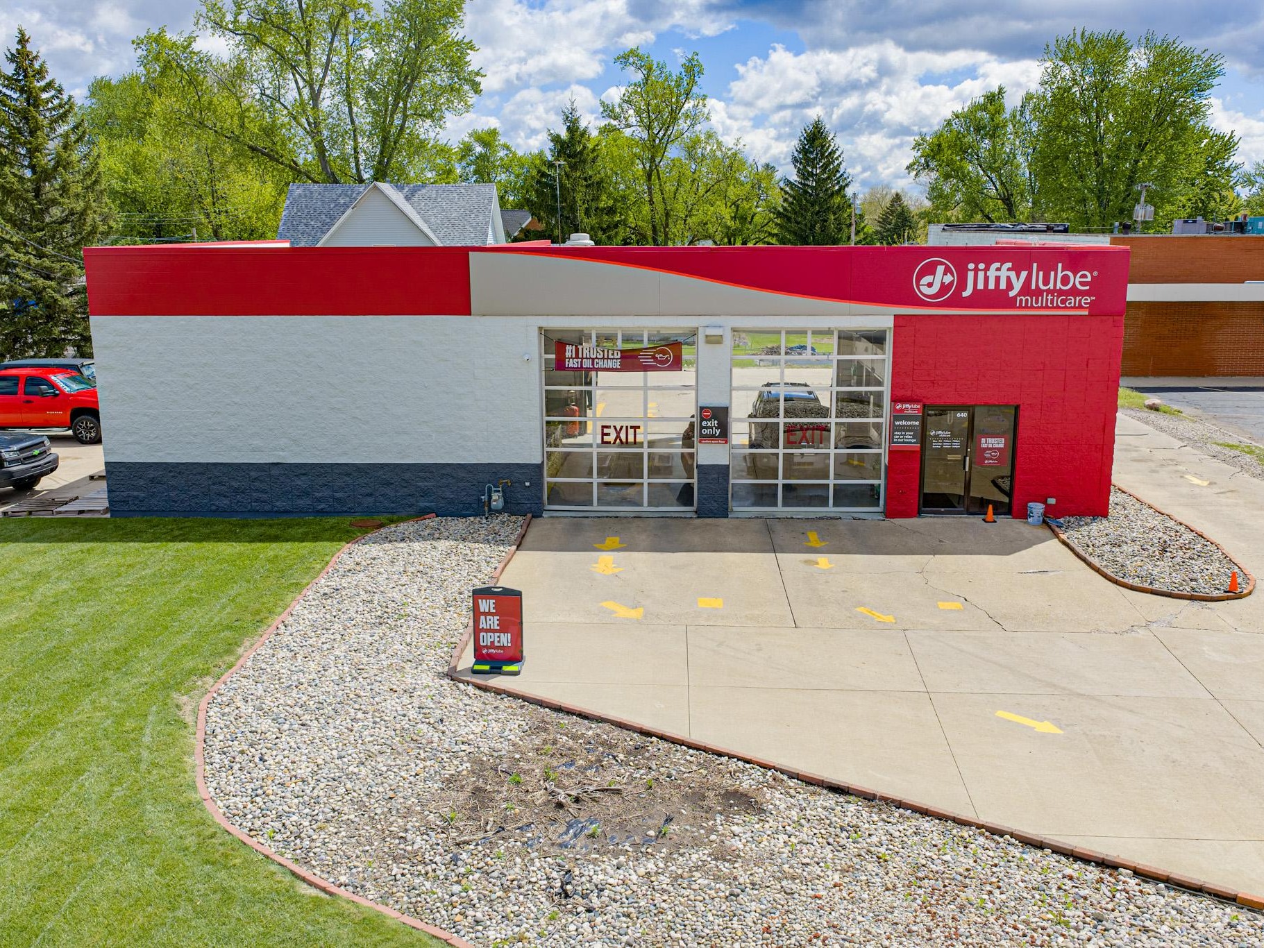 640 N Wayne St, Angola, IN 46703