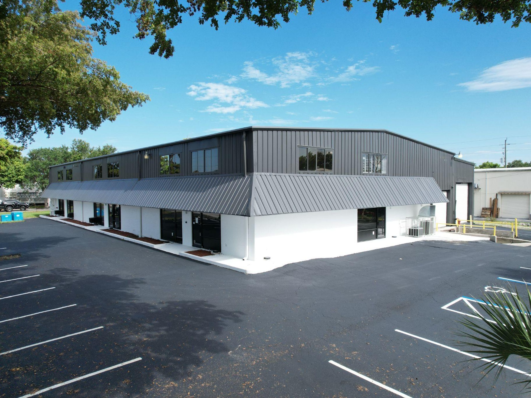 2221 Corporation Blvd, Naples, FL 34109