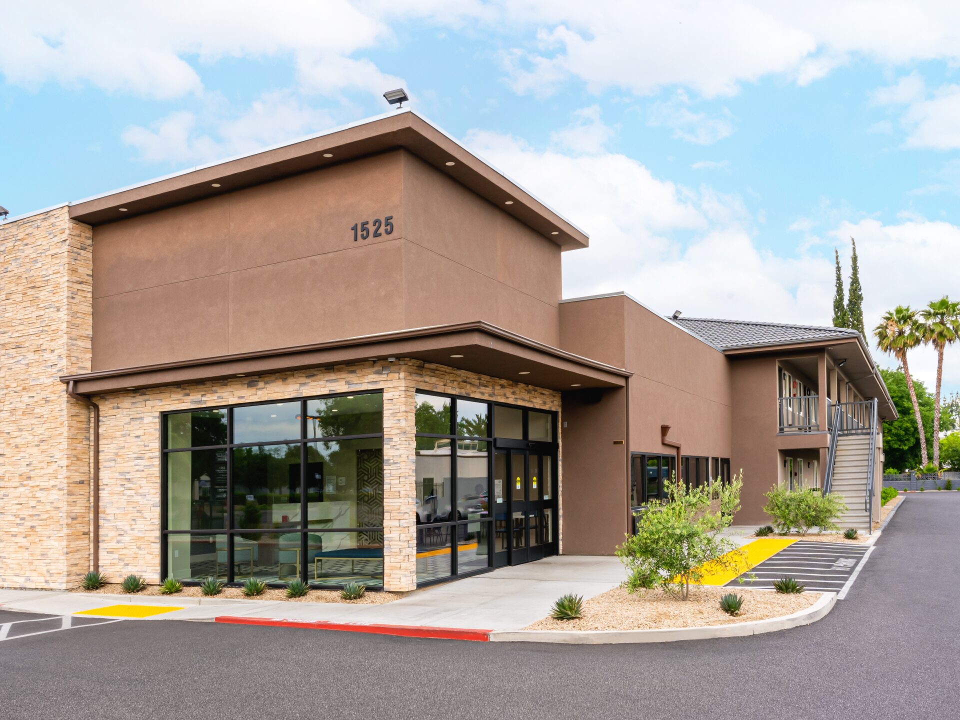 1525 Mchenry Ave, Modesto, CA 95350
